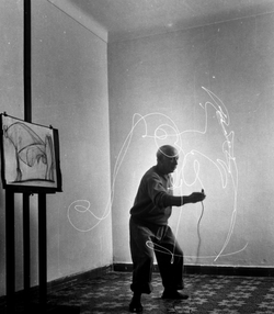 Picasso Painting With Light